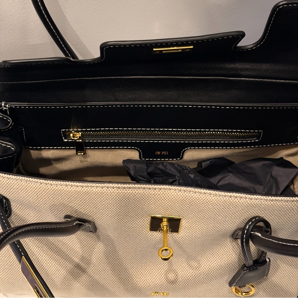 NWT. JW PEI Yara shoulder bag - Picture 8 of 14